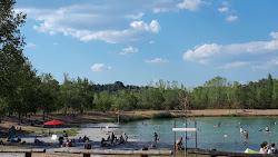 Plage du Plan d'eau de Motz'in fotoğrafı imkanlar alanı