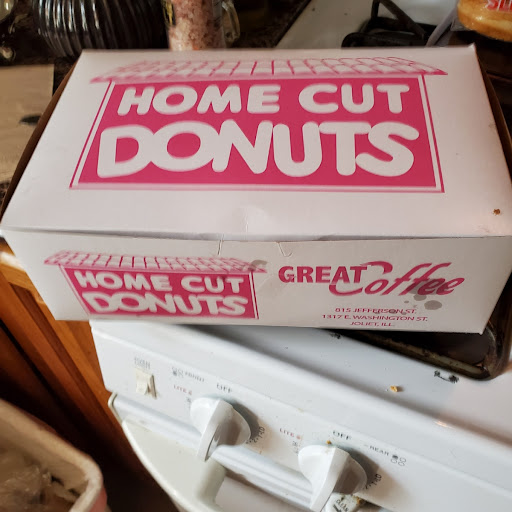 Dessert Shop «Home Cut Donuts, Inc.», reviews and photos, 815 W Jefferson St, Joliet, IL 60435, USA