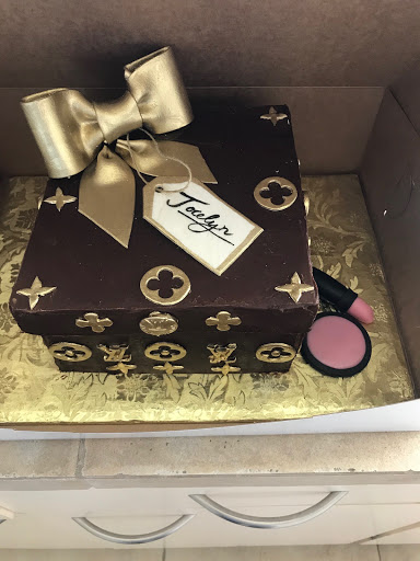 Krumbs Cakes image