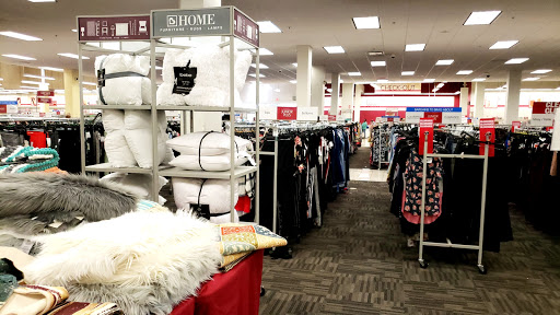 Clothing Store «Burlington Coat Factory», reviews and photos, 3333 N State Rd 7, Lauderdale Lakes, FL 33319, USA