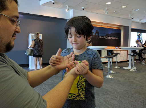 Cell Phone Store «AT&T», reviews and photos, 720 Whittier Blvd, Montebello, CA 90640, USA