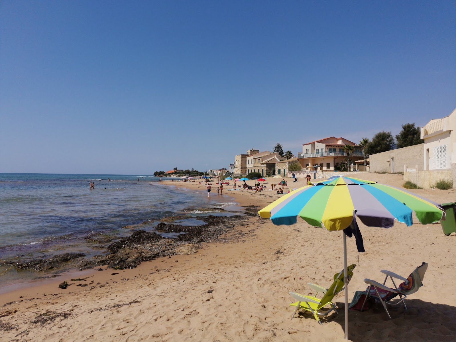 Valokuva Spiaggia di Montalbanoista. - suositellaan perheen matkustajille, joilla on lapsia
