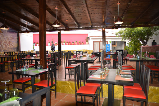 Mum Nerja - Restaurante Indio - C. Pintada, 3, 29780 Nerja, Málaga