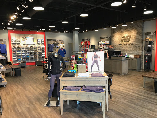 Shoe Store «New Balance Kansas City», reviews and photos, 6607 W 119th St, Leawood, KS 66209, USA