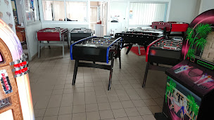 Photo n°4 de AEL Billards - Baby -Juke boxes- Flippers à Louverné ()