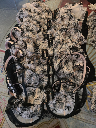 Lingerie Store «Flirt Boutique», reviews and photos, 177 Snelling Ave N, St Paul, MN 55104, USA