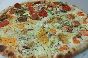 Mardone Pizza image