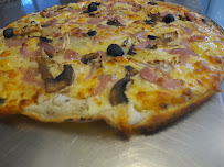 Pizza du Restaurant La Baraka pizzeria à Lunel - n°1