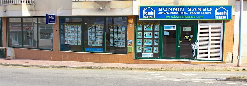 Inmobiliaria Fincas Bonnin Sanso - Es Mercadal Av. Vía Ronda de Ses Costes, 4, 07740 Es Mercadal, Illes Balears, España
