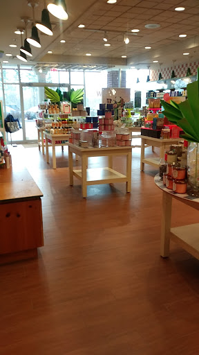 Beauty Supply Store «Bath & Body Works», reviews and photos, 6025 Kruse Dr, Solon, OH 44139, USA