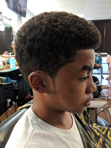 Barber Shop «Chop It Up Barbershop», reviews and photos, 18910 28th Ave W #102a, Lynnwood, WA 98036, USA