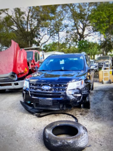 Auto Body Shop «Lakeshore Body», reviews and photos, 4264 Westroads Dr, West Palm Beach, FL 33407, USA