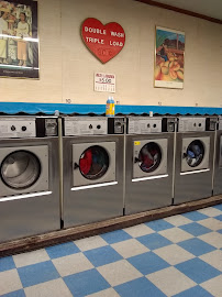 Lynn's Laundry Express - Photo 2 - Car repair in Chicago, IL, Chicago