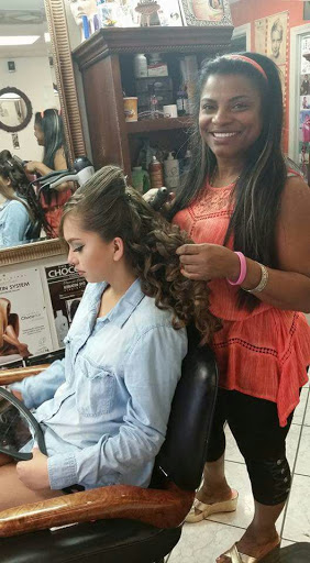 Beauty Salon «Yudis Beauty Salon», reviews and photos, 1807 Strawberry Rd, Pasadena, TX 77502, USA