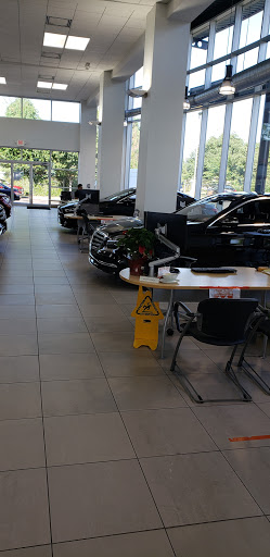 Mercedes Benz Dealer «Mercedes-Benz of Alexandria», reviews and photos, 200 S Pickett St, Alexandria, VA 22304, USA