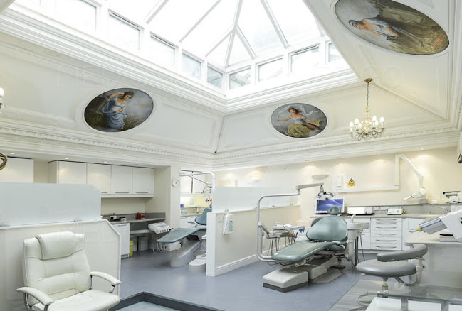 Sonria Dental Clinic - London