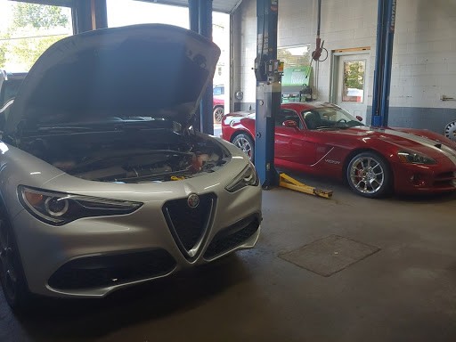 Auto Repair Shop «Purcellville Tire & Auto Service», reviews and photos, 901 E Main St, Purcellville, VA 20132, USA