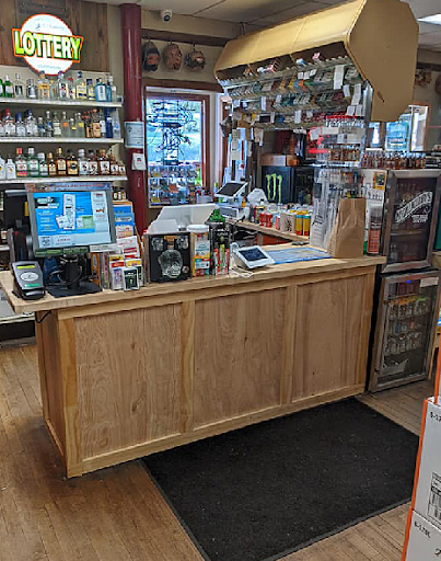 Wine Store «Center Package Store», reviews and photos, 93 Main St, East Hampton, CT 06424, USA