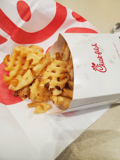 Fast Food Restaurant «Chick-fil-A», reviews and photos, 600 Chastain Rd NW #100, Kennesaw, GA 30144, USA