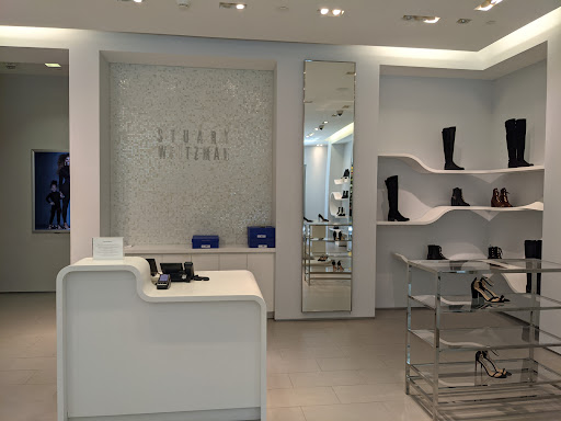 Shoe Store «Stuart Weitzman», reviews and photos, 199 Boylston St, Chestnut Hill, MA 02467, USA