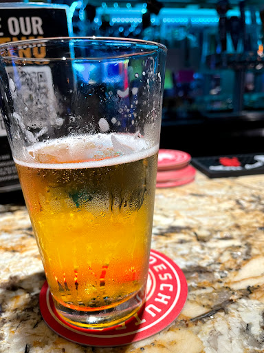 Sports Bar «Underground Sports Bar», reviews and photos, 18641 SW Tualatin Valley Hwy, Beaverton, OR 97006, USA