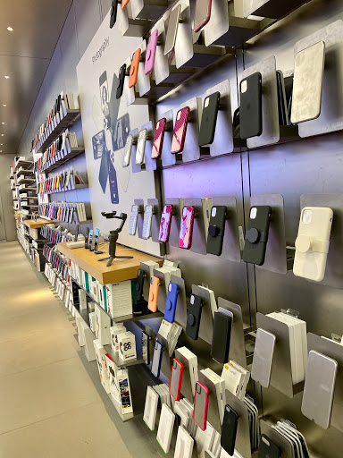 Computer Store «Apple Christiana Mall», reviews and photos, 125 Stanton Christiana Rd, Newark, DE 19702, USA