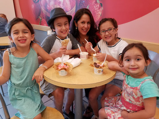 Ice Cream Shop «Marble Slab Creamery», reviews and photos, 1215 Churchmans Rd, Newark, DE 19713, USA