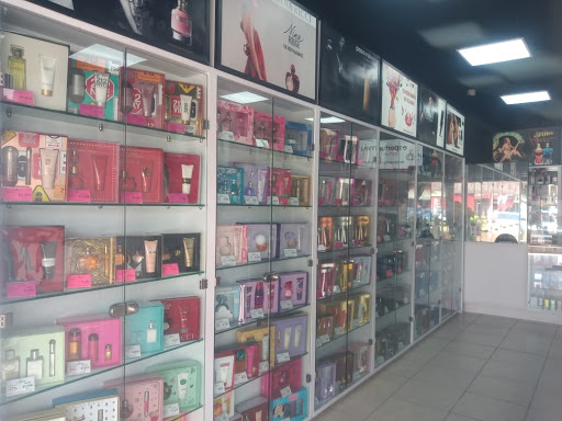 Expo Perfumes Outlet (Sucursal Condoplaza del Sol)