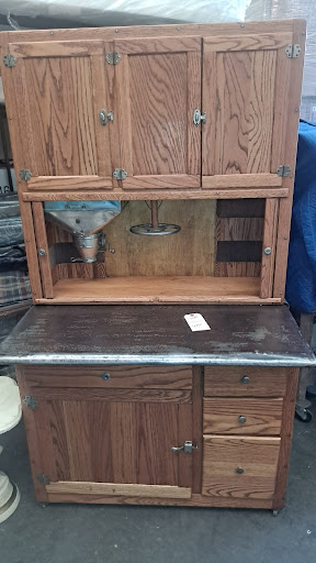 Thrift Store «Superior Thrift Store», reviews and photos, 1135 N Wilson Way, Stockton, CA 95205, USA