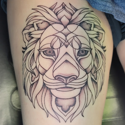 Find bright ideas tattoo and piercing reviews for your next unique tattoo in West Memphis at Amazon Tattooz LLC