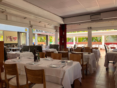 Restaurante Grill Chez Luigi - Av. de Alemania, 4, 35100 San Bartolomé de Tirajana, Las Palmas, Spain