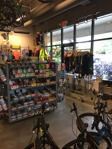 Bicycle Store «Elite Cycling», reviews and photos, 10673 Mission Rd, Leawood, KS 66206, USA