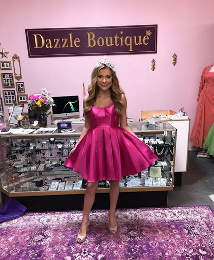 Dazzle Boutique, 130 Scott Rd, Waterbury, CT 06705, USA, 