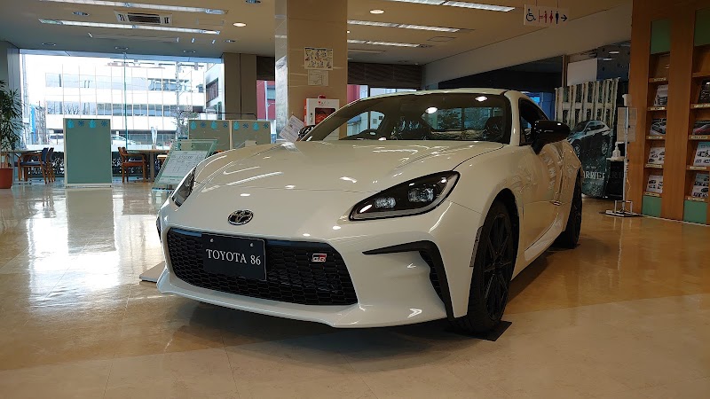 新潟トヨペット 株 新潟本店 新潟県新潟市中央区幸西 トヨタ販売店 自動車ディーラー グルコミ