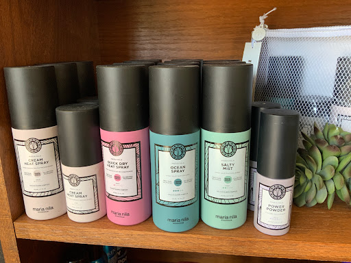 Tanning Salon «Hair Hut & Tanning Salon», reviews and photos, 2009 2nd Ave W, Williston, ND 58801, USA