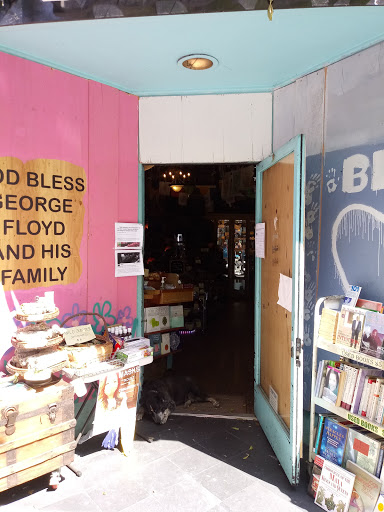 Book Store «Thunderbolt Spiritual Books», reviews and photos, 512 Santa Monica Blvd, Santa Monica, CA 90401, USA