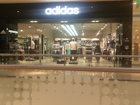 Adidas Store Real Plaza Salaverry