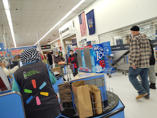 Discount Store «Walmart», reviews and photos, 750 Middle Country Rd, Middle Island, NY 11953, USA