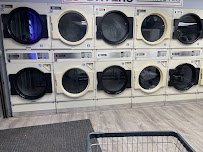 Ray's Coin OP Laundromat - Photo 3 - Car repair in Elizabeth, NJ, Elizabeth