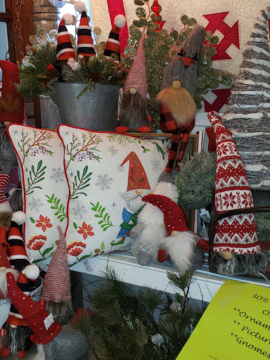 Antique Store «A Corner Cottage», reviews and photos, 895 Conner St, Noblesville, IN 46060, USA