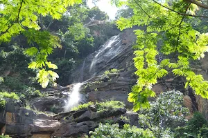 Cascade de Kpimé image