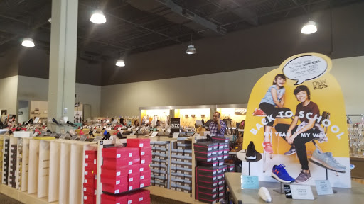 Shoe Store «DSW Designer Shoe Warehouse», reviews and photos, 9051 Snowden Square Dr, Columbia, MD 21045, USA