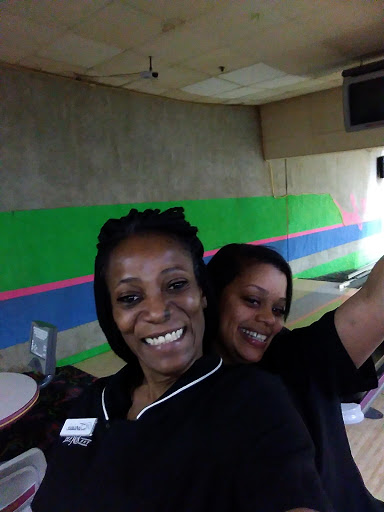 Bowling Alley «Cherry Hill Lanes», reviews and photos, 300 Inkster Rd, Dearborn Heights, MI 48127, USA