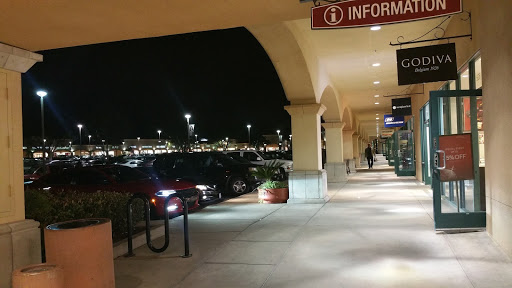 Shopping Mall «Camarillo Premium Outlets», reviews and photos, 740 E Ventura Blvd, Camarillo, CA 93010, USA