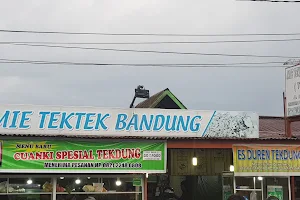 Mie Tek Tek Bandung image