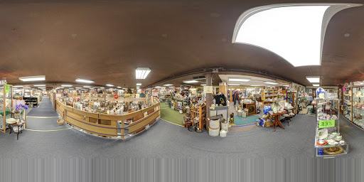 Antique Store «Midtown Antique Mall», reviews and photos, 301 Main St S, Stillwater, MN 55082, USA