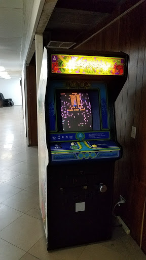 Car Wash «Sherman Oaks Car Wash», reviews and photos, 15150 Ventura Blvd, Sherman Oaks, CA 91403, USA