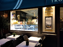 Atmosphère du Restaurant gastronomique La Maison de la Truffe à Paris - n°10