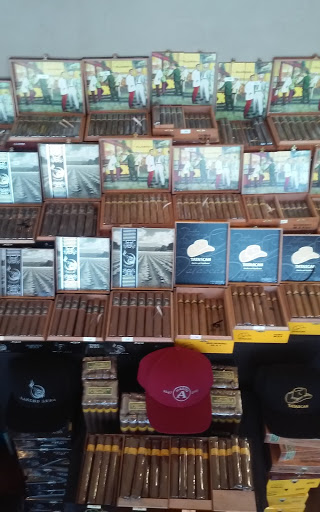 Cigar Shop «Tobacco Exchange (Moore)», reviews and photos, 824 SW 27th St b, Moore, OK 73160, USA