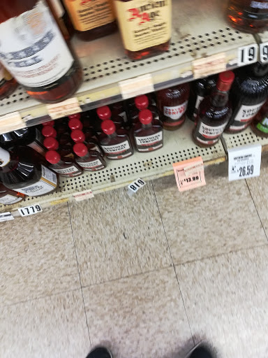 Liquor Store «Thrifty Discount Liquor & Wines #5», reviews and photos, 3101 W Bert Kouns Industrial Loop, Shreveport, LA 71118, USA